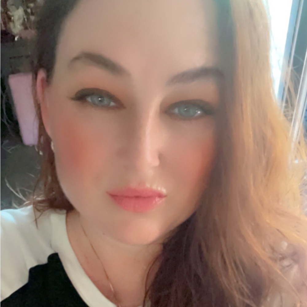 Meet your Posher, Shelly